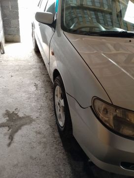  Mazda Familia 2002 , 225000 , 