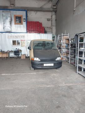    Toyota Hiace 2001 , 1300000 , 