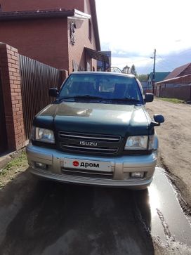 SUV   Isuzu Bighorn 2001 , 1260000 , 