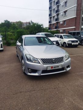  Toyota Crown 2010 , 1900000 , 