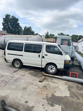    Toyota Hiace 2003 , 610000 , 