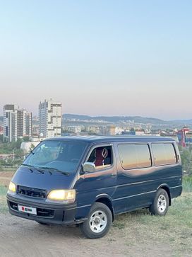    Toyota Hiace 2001 , 925000 , -