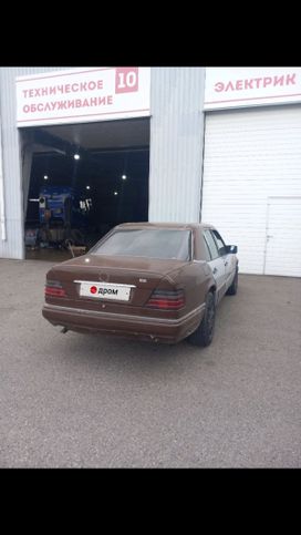  Mercedes-Benz E-Class 1994 , 250000 , 
