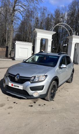  Renault Sandero 2015 , 800000 , 