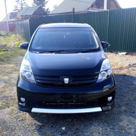    Toyota Isis 2014 , 1400000 , 