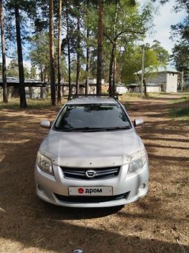  Toyota Corolla Fielder 2010 , 890000 , 