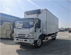  Isuzu Elf 2025 , 7422000 , 