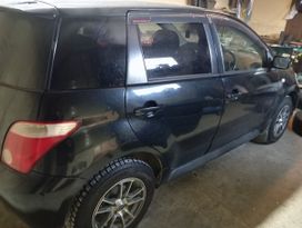  Toyota ist 2005 , 650000 , 