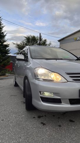    Toyota Ipsum 2004 , 990000 , 