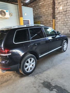 SUV   Volkswagen Touareg 2007 , 1030000 , 
