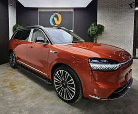 SUV   AITO M9 2025 , 11200000 , 
