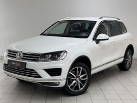 SUV   Volkswagen Touareg 2015 , 2400000 , 