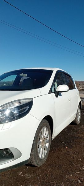  Renault Scenic 2011 , 880000 , 