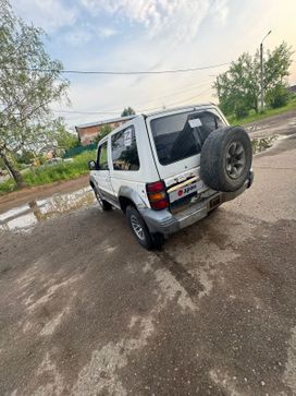  3  Mitsubishi Pajero 1991 , 160000 , 