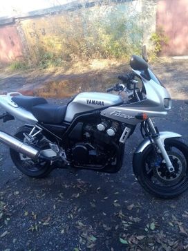   Yamaha FZS 600 2000 , 350000 , 