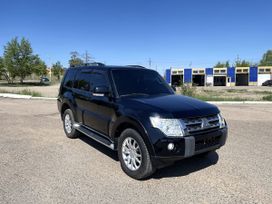 SUV   Mitsubishi Pajero 2010 , 2100000 , -