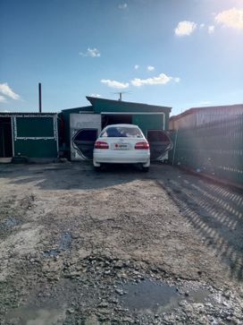  Toyota Corolla 1997 , 330000 , 