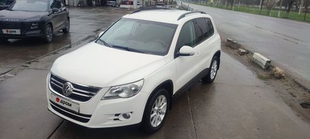 SUV   Volkswagen Tiguan 2008 , 1100000 , 