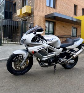 -  Honda VTR 1000F 1998 , 400000 , 