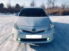  Prius Alpha, 2012