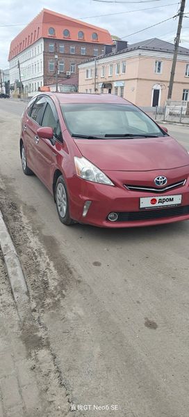    Toyota Prius v 2011 , 1350000 , 