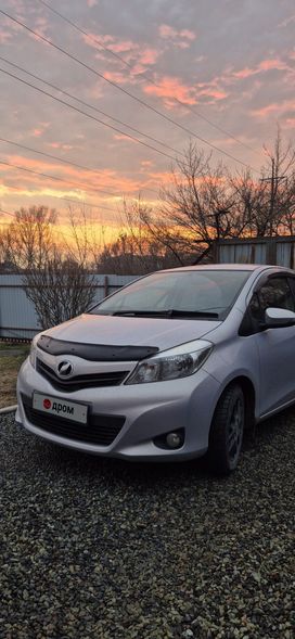  Toyota Vitz 2014 , 800000 , 