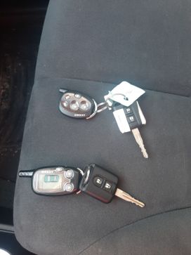  Nissan Tiida 2008 , 800000 , 