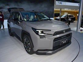 SUV   Toyota RAV4 2025 , 4250000 , 