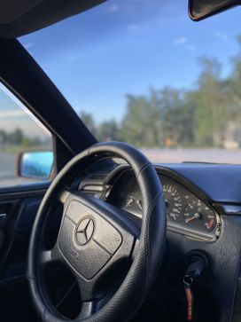  E-Class, 1996