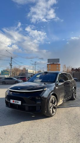 SUV   Li L9 2023 , 7400000 , 