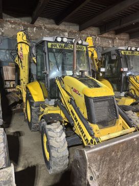 - New Holland LB90B 2011 , 5150000 , 