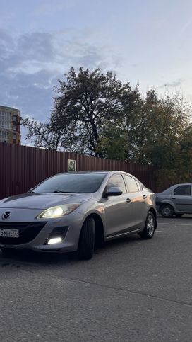  Mazda Mazda3 2010 , 900000 , 
