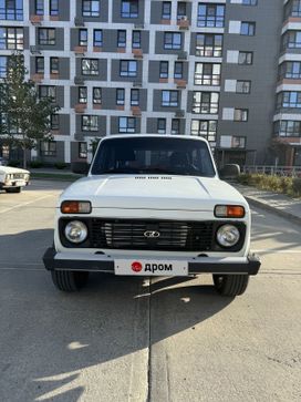  3   4x4 2121  1986 , 400000 , 