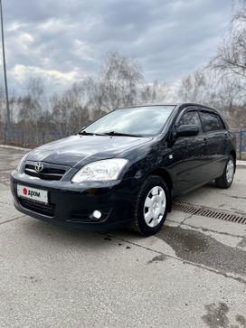 Хэтчбек Toyota Corolla 2005 года, 675000 рублей, Томск