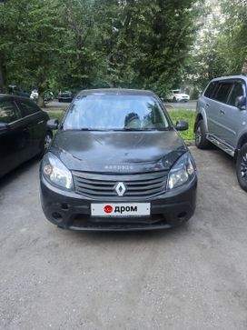  Renault Sandero 2010 , 180000 , 