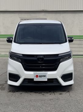    Honda Stepwgn 2017 , 2140000 , 