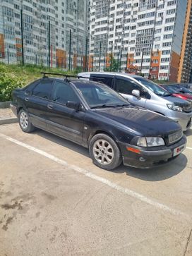  Volvo S40 2000 , 180000 , 