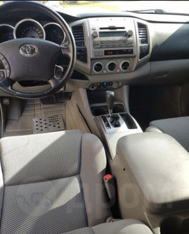  Toyota Tacoma 2010 , 2500000 , -