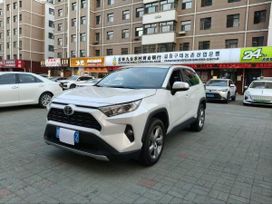 SUV   Toyota RAV4 2021 , 2440000 , 