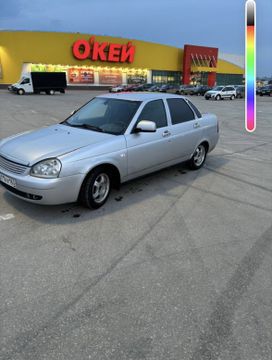    2010 , 305000 , 