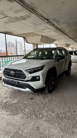 SUV   Toyota RAV4 2024 , 3900000 , 