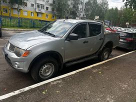  Mitsubishi L200 2010 , 750000 , 