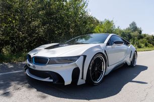  BMW i8 2015 , 7099000 , 