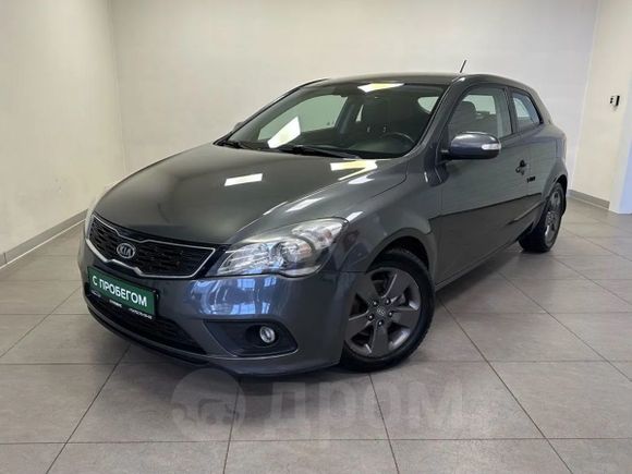  3  Kia ProCeed 2011 , 680000 , 