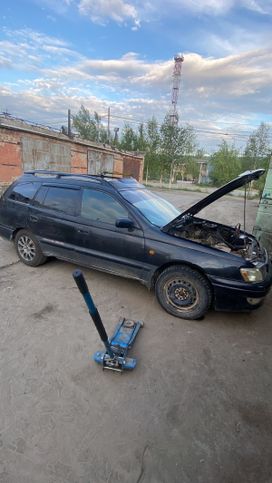  Toyota Caldina 1996 , 300000 , 