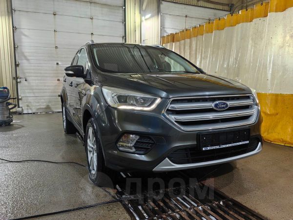 SUV   Ford Kuga 2017 , 1800000 , 