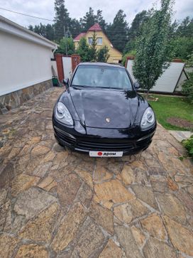 SUV   Porsche Cayenne 2010 , 2712000 , 