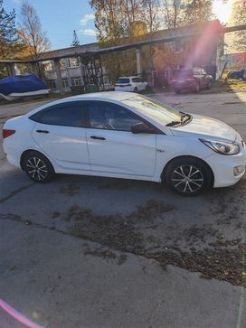  Hyundai Solaris 2013 , 700000 , 