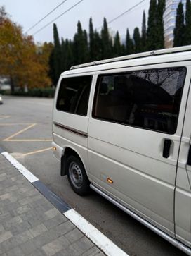    Volkswagen Transporter 2000 , 1080000 , 