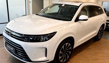 SUV   AITO M7 2023 , 5290000 , --